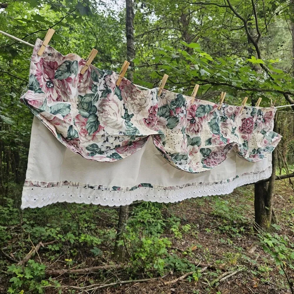 Vintage Cottagecore Pink Rose Floral Curtain Valance | Eyelet Lace | 100% Cotton